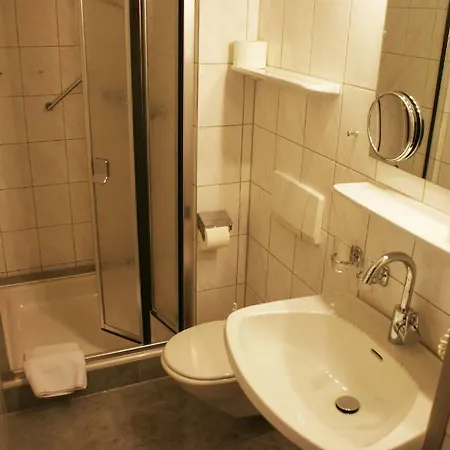 Haus Maria Leiter Guest house *